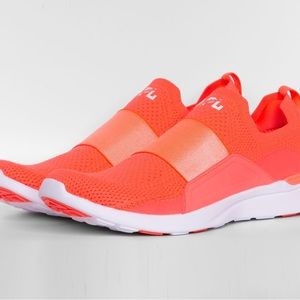 APL Techloom Bliss Athletic Sneaker Size 7.5-Like New! Tangerine Color